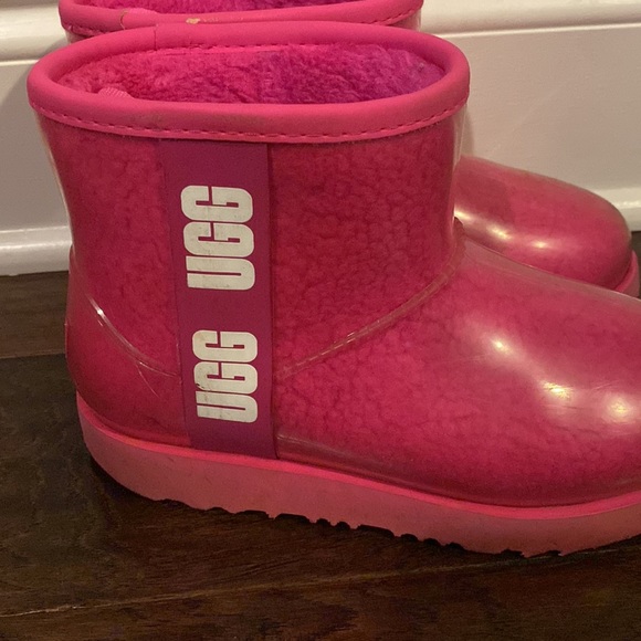 Toddler Ugg boots, hot pink - Picture 3 of 6